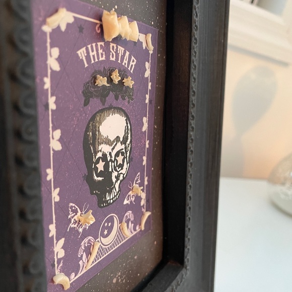 Tarot, teeth and vertebrae taxidermy art - Picture 5 of 5
